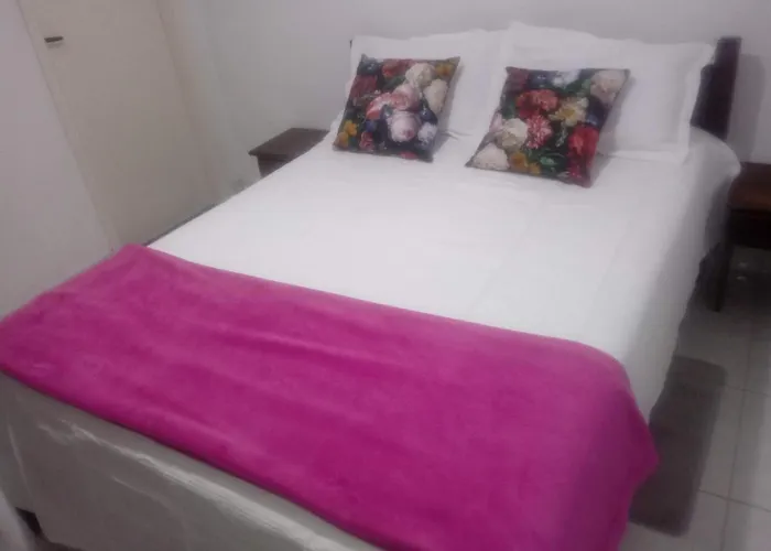 Apartamento A 100 Metros Da Da Praia Guarujá